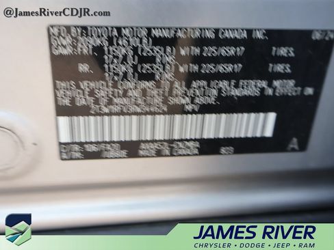 Used 2024 Toyota RAV4 XLE FWD image 38