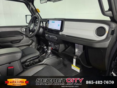 New 2025 Jeep Gladiator Sport image 30