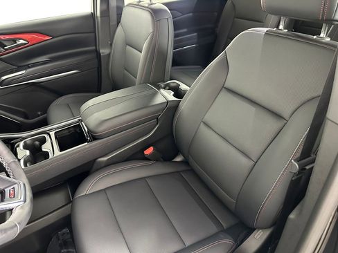 Used 2025 Chevrolet Traverse Z71 w/ Enhanced Driving Package AWD/4WD image 26