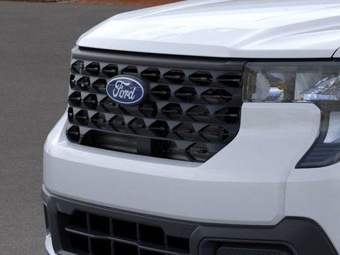 New 2025 Ford Maverick XLT w/ XLT Luxury Package FWD image 18