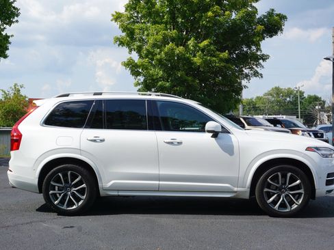 Used 2017 Volvo XC90 T6 Momentum w/ Vision Package AWD/4WD image 6