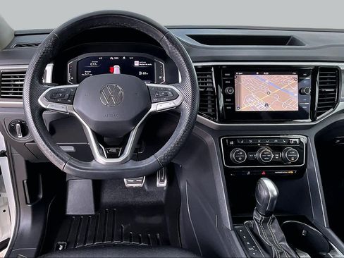 Used 2023 Volkswagen Atlas SEL R-Line AWD/4WD image 6