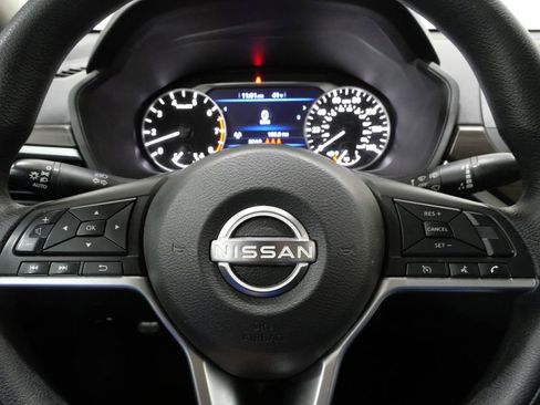 Used 2023 Nissan Altima 2.5 SV image 15