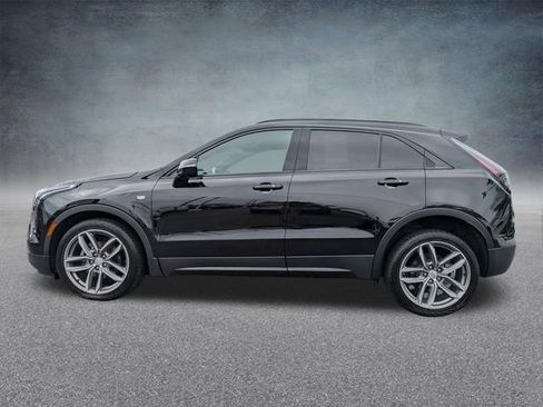 Used 2022 Cadillac XT4 Sport w/ Driver Awareness Package AWD/4WD image 8