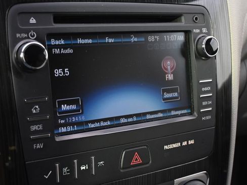 Used 2015 Chevrolet Traverse LT AWD/4WD image 29