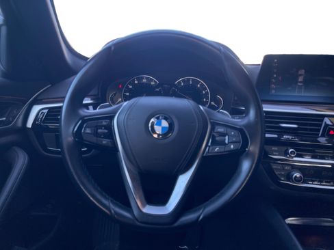 Used 2019 BMW 530i w/ Convenience Package image 12
