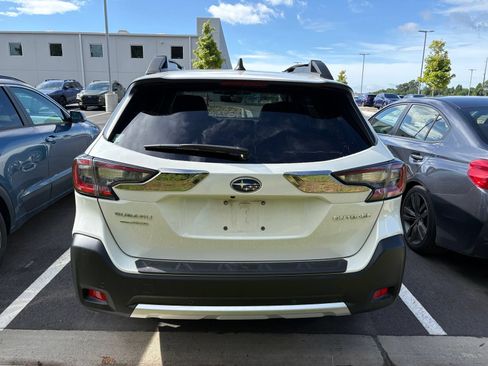 Certified 2023 Subaru Outback Limited AWD/4WD image 5
