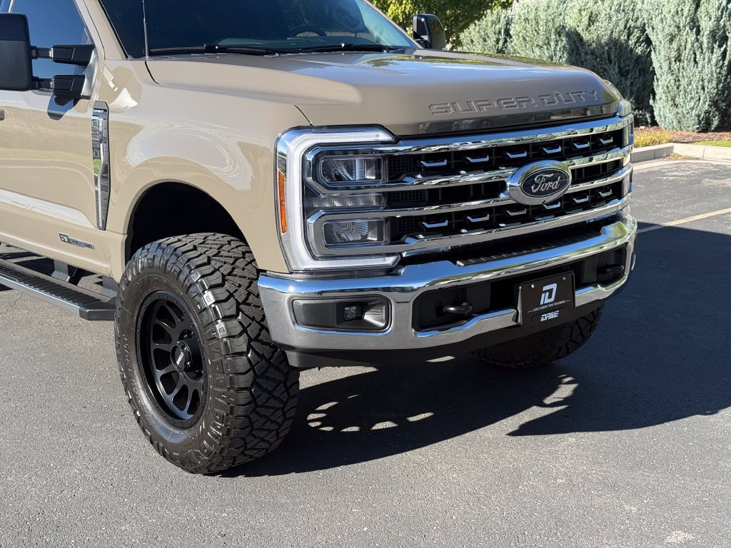 Used 2026 Ford F250 Lariat AWD/4WD image 3