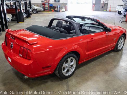 Used 2005 Ford Mustang GT Premium RWD image 8