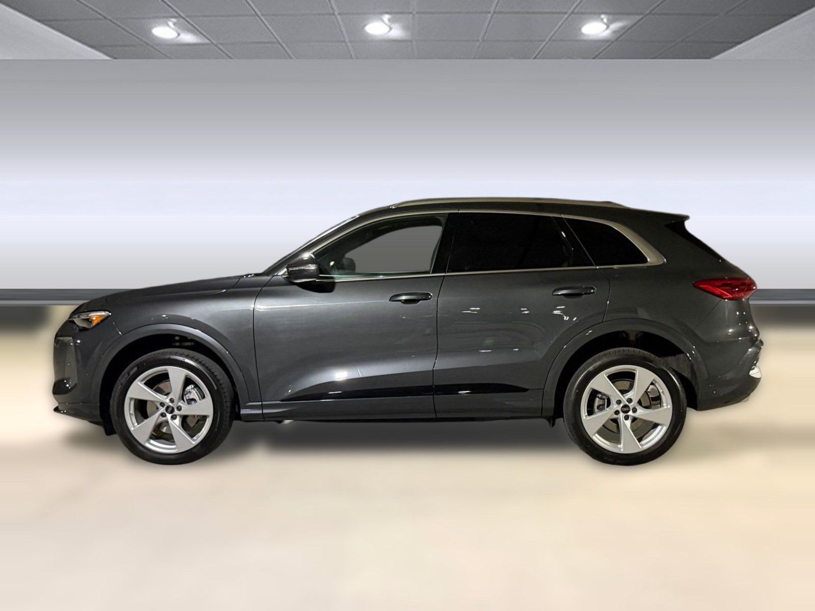New 2026 Audi Q5 Premium Plus AWD/4WD image 2