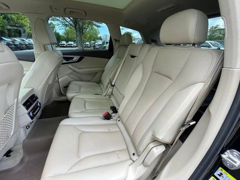 Used 2019 Audi Q7 2.0T Premium Plus w/ Premium Plus Package AWD/4WD image 27