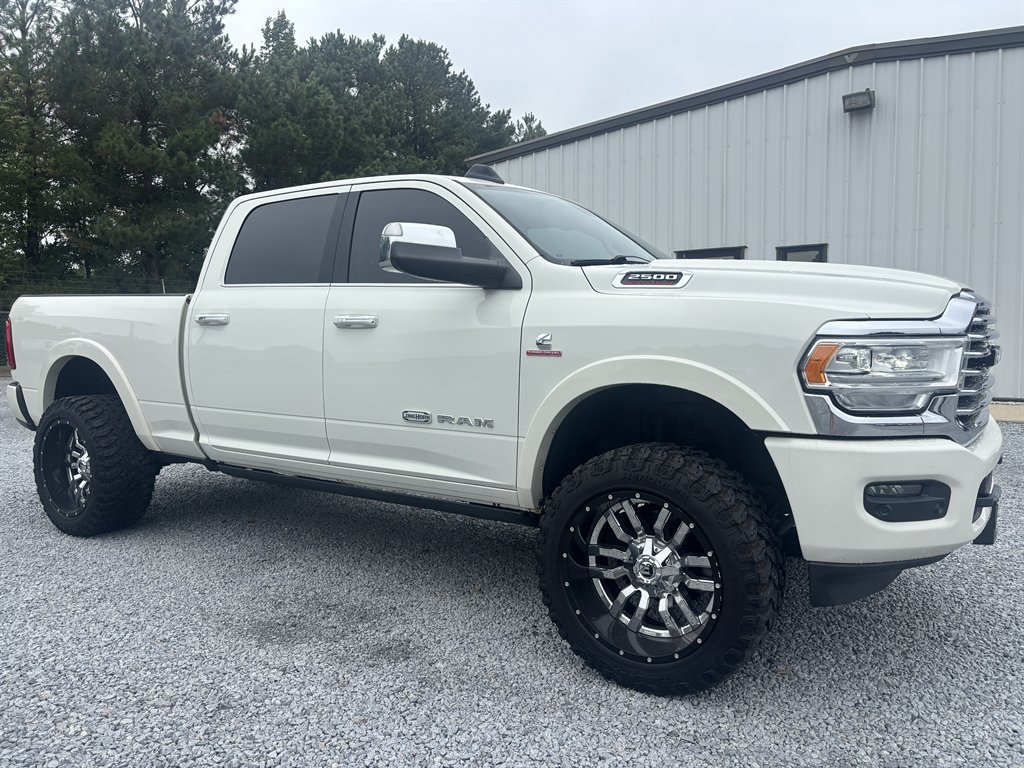 Used 2019 RAM 2500 Limited AWD/4WD image 3