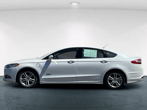 Used 2016 Ford Fusion Energi Titanium w/ Driver Assist Package FWD image 9