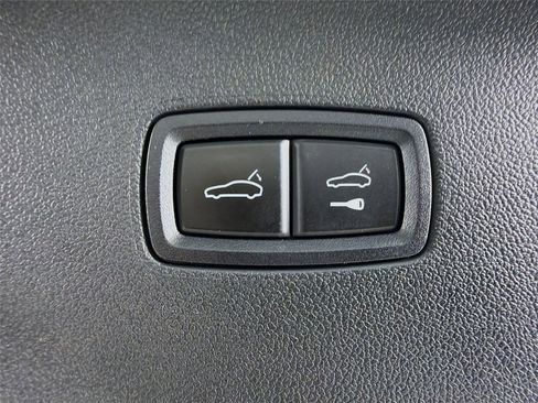 Used 2024 Porsche Cayenne Turbo GT AWD/4WD image 25