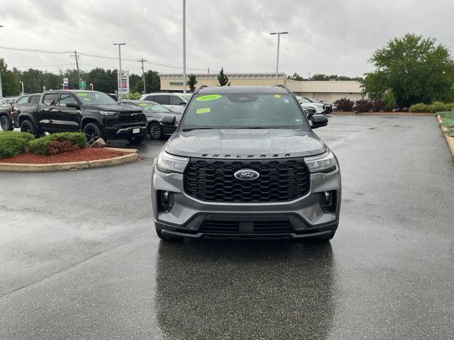 Used 2026 Ford Explorer ST-Line AWD/4WD image 2