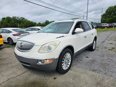 Used 2010 Buick Enclave CXL FWD image 1