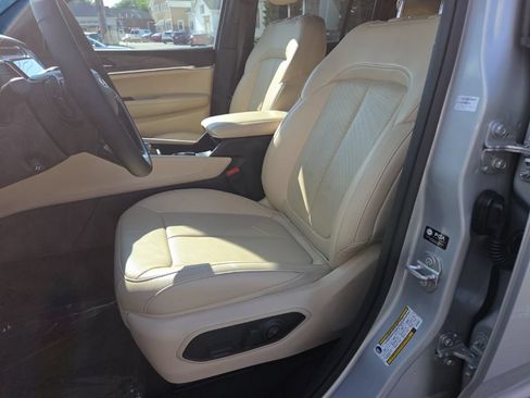 Certified 2024 Jeep Grand Cherokee Limited w/ Luxury Tech Group II AWD/4WD image 15