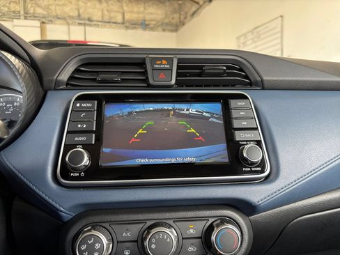 Used 2025 Nissan Versa SV FWD image 22