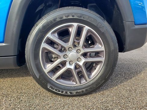 Used 2020 Jeep Compass Latitude image 15