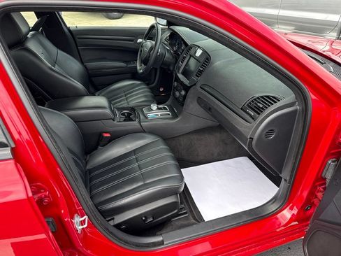 Used 2015 Chrysler 300 S RWD image 12