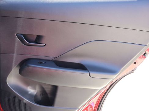 Used 2025 Hyundai Kona SEL FWD image 10