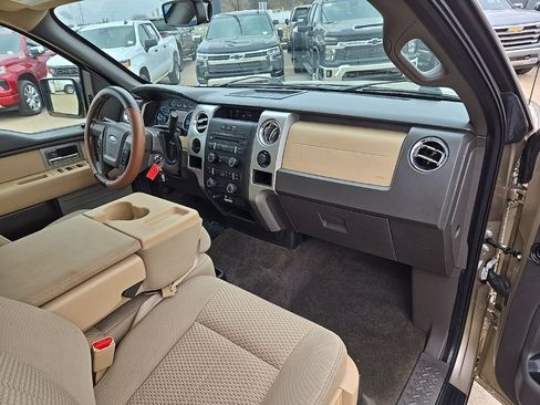 Used 2011 Ford F150 XLT w/ XLT Convenience Pkg image 24