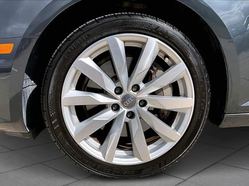 Used 2017 Audi A4 2.0T Premium image 11