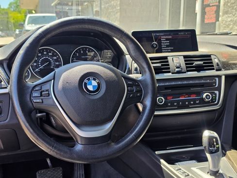 Used 2013 BMW 335i xDrive Sedan AWD/4WD image 9