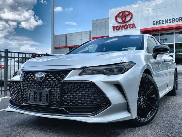 Used 2021 Toyota Avalon XSE FWD image 1