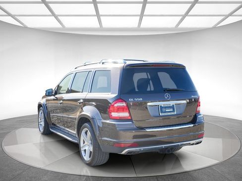 Used 2012 Mercedes-Benz GL 550 4MATIC image 2