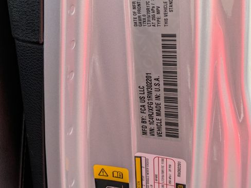 Used 2024 Jeep Wrangler Unlimited Rubicon image 31