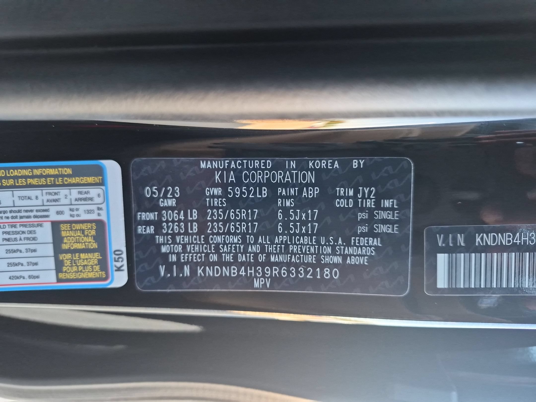 Used 2024 Kia Carnival LX FWD image 34