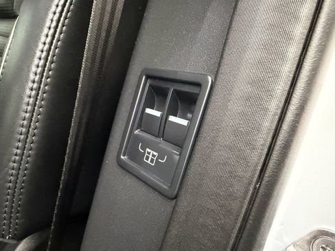 Used 2019 Land Rover Discovery HSE Luxury AWD/4WD image 48