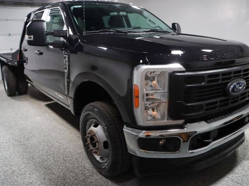 Used 2023 Ford F350 XL w/ XL Chrome Package image 5