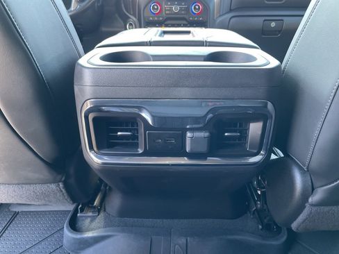 Used 2022 Chevrolet Silverado 1500 High Country w/ Technology Package image 27