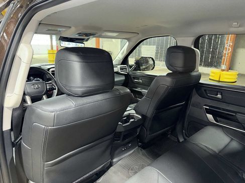 Used 2022 Toyota Tundra Limited image 28