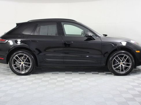 Certified 2026 Porsche Macan AWD/4WD image 8