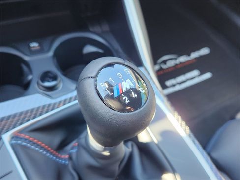 Used 2025 BMW M2 w/ Lighting Package image 27