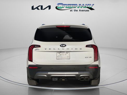 Used 2020 Kia Telluride EX w/ EX Premium Package image 3