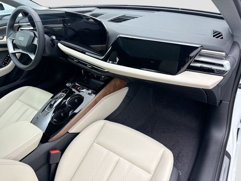 Used 2025 Audi A5 2.0T Premium Plus w/ Premium Plus image 17