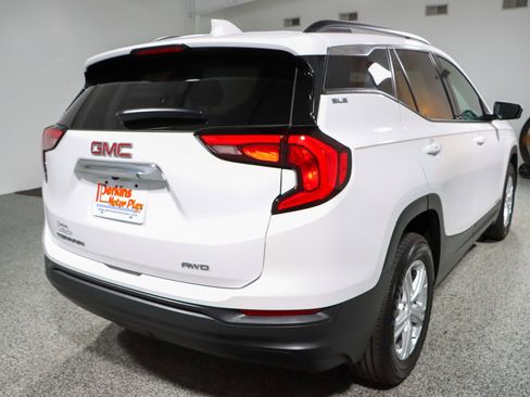 Used 2019 GMC Terrain SLE w/ Driver Convenience Package image 7