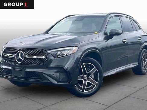 Used 2024 Mercedes-Benz GLC 300 4MATIC image 1