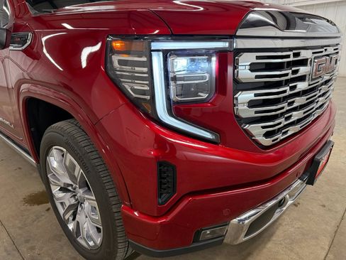 Used 2024 GMC Sierra 1500 Denali w/ Denali Reserve Package AWD/4WD image 4