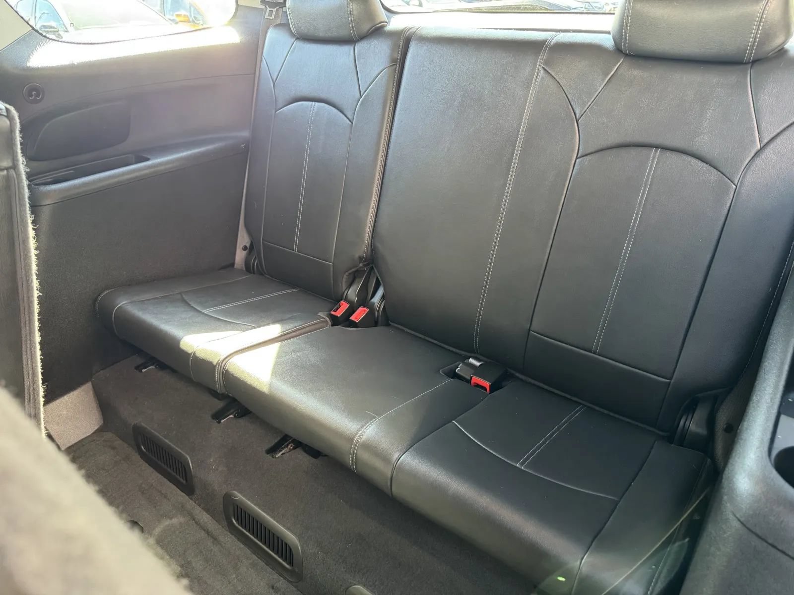 Used 2013 GMC Acadia SLT AWD/4WD image 30