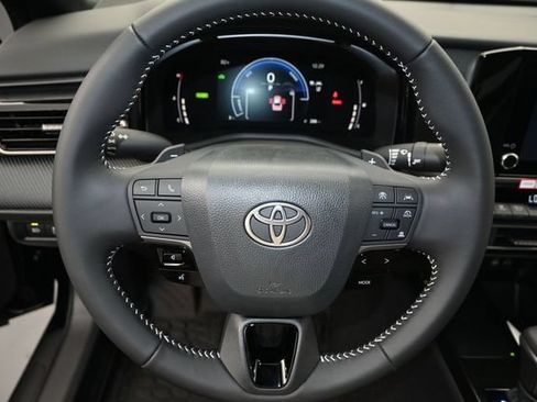 New 2026 Toyota Camry Hybrid FWD image 5