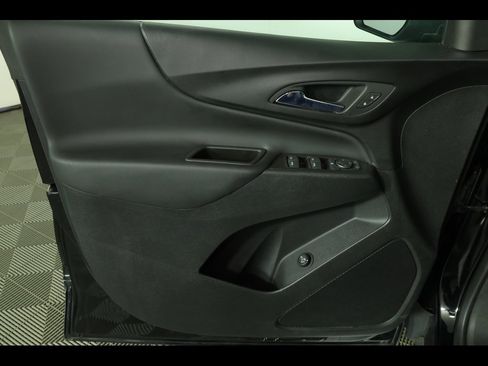 Used 2022 Chevrolet Equinox LT image 20