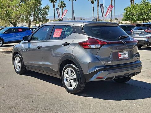 Used 2023 Nissan Kicks S image 9
