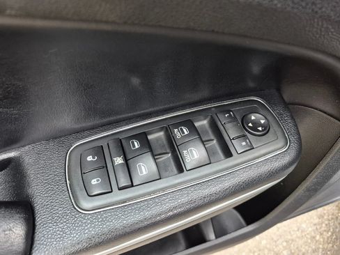 Used 2013 Chrysler 300 C AWD/4WD image 24