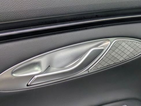 Used 2025 Genesis GV70 2.5T image 12