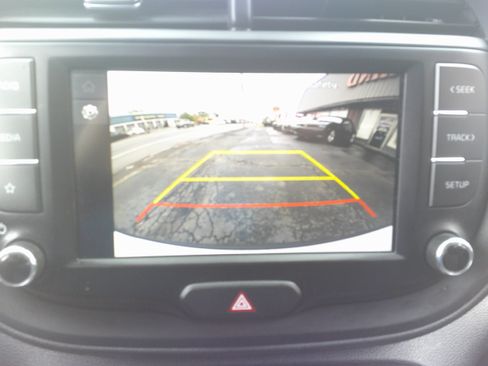 Used 2023 Kia Soul LX w/ Option Group 015 FWD image 24